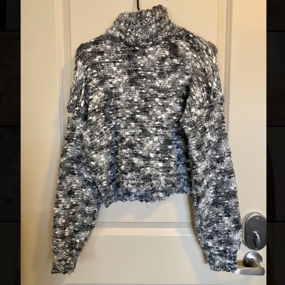 Hollister Turtle-neck Sweater